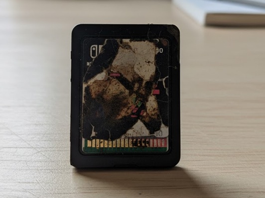 破損したゲームカード