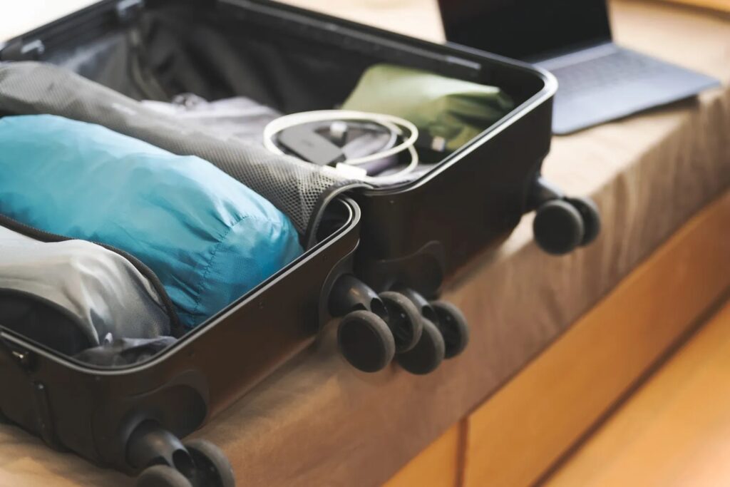 スーツケースキャスターの画像